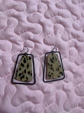 Leopard Print Layered Drop Earrings